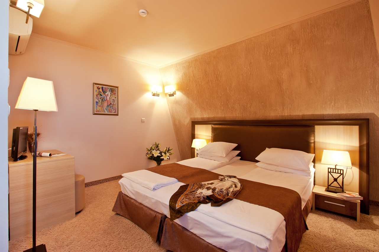 AQVATONIC BALNEO SPA - Image 2